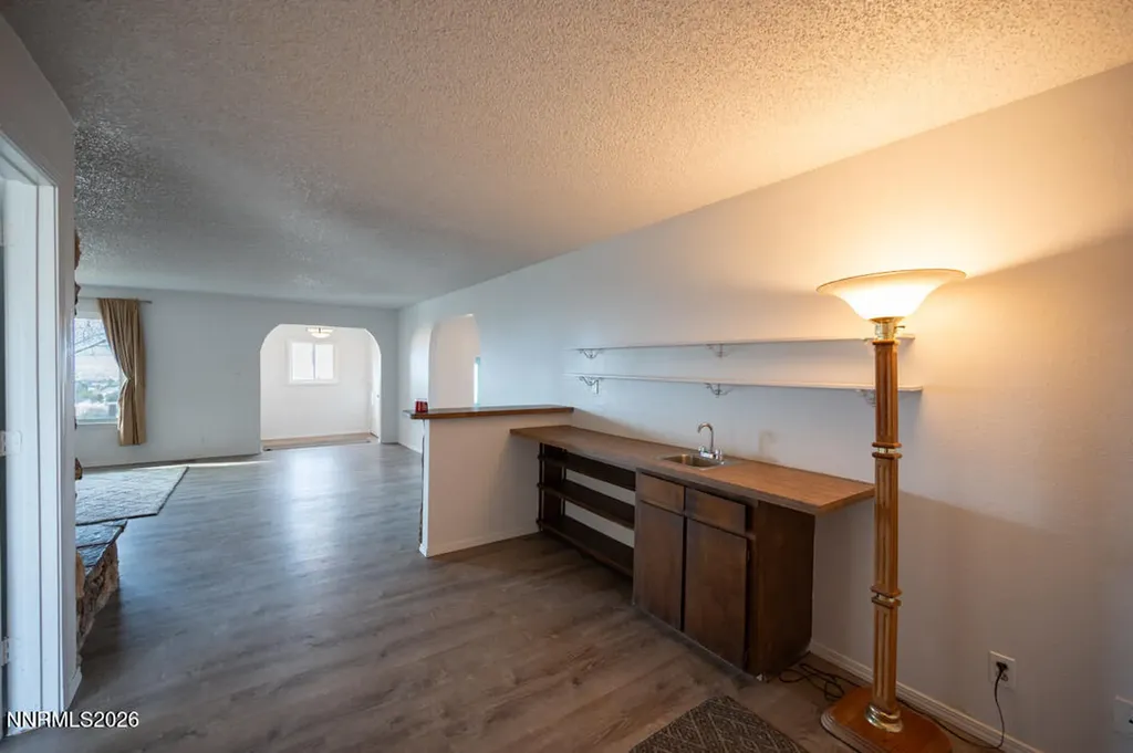 2715 Henning Minden NV 89423