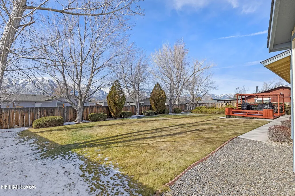 1412 Bumblebee Gardnerville NV 89460
