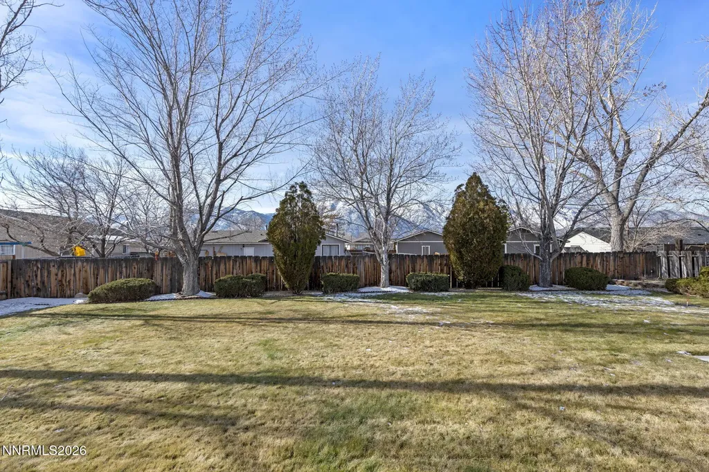 1412 Bumblebee Gardnerville NV 89460