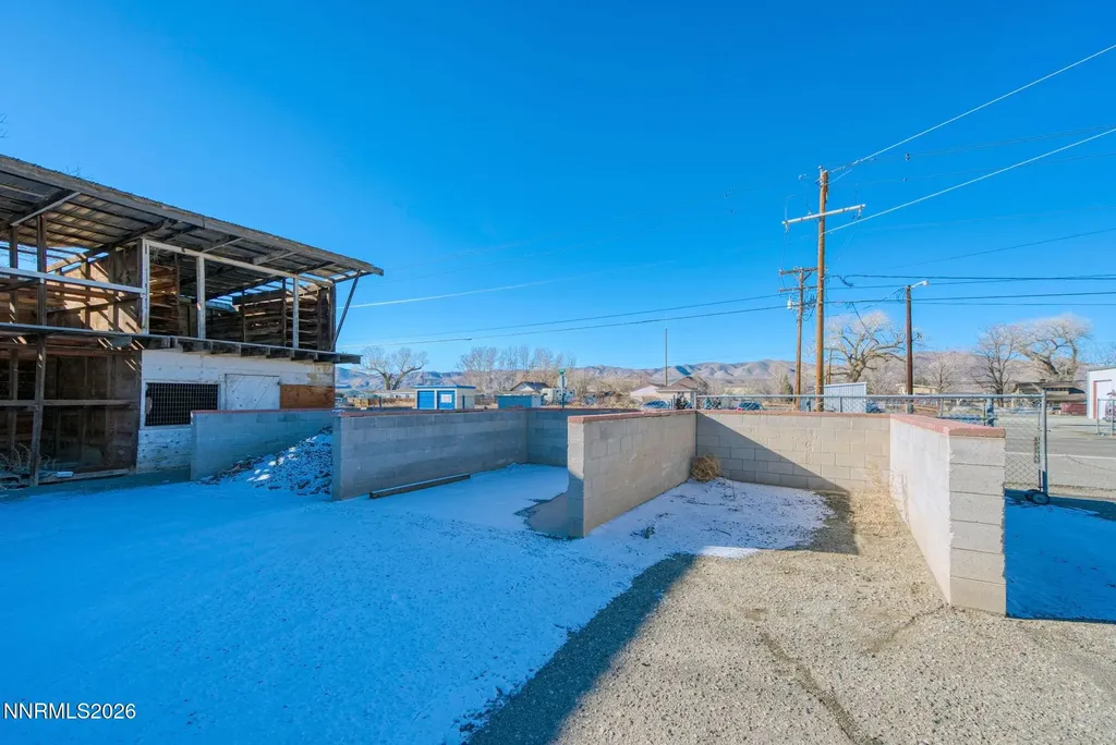702 Main Yerington NV 89447