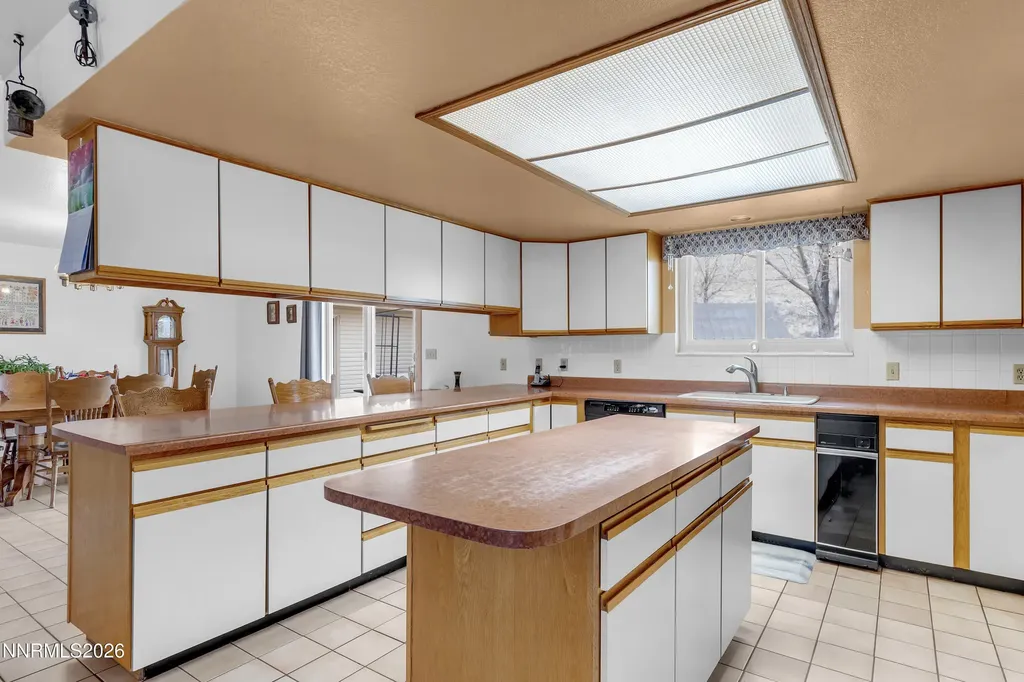 255 Shetland Reno NV 89508