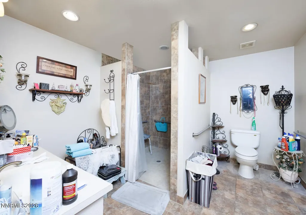 2000 Trails End Fallon NV 89406