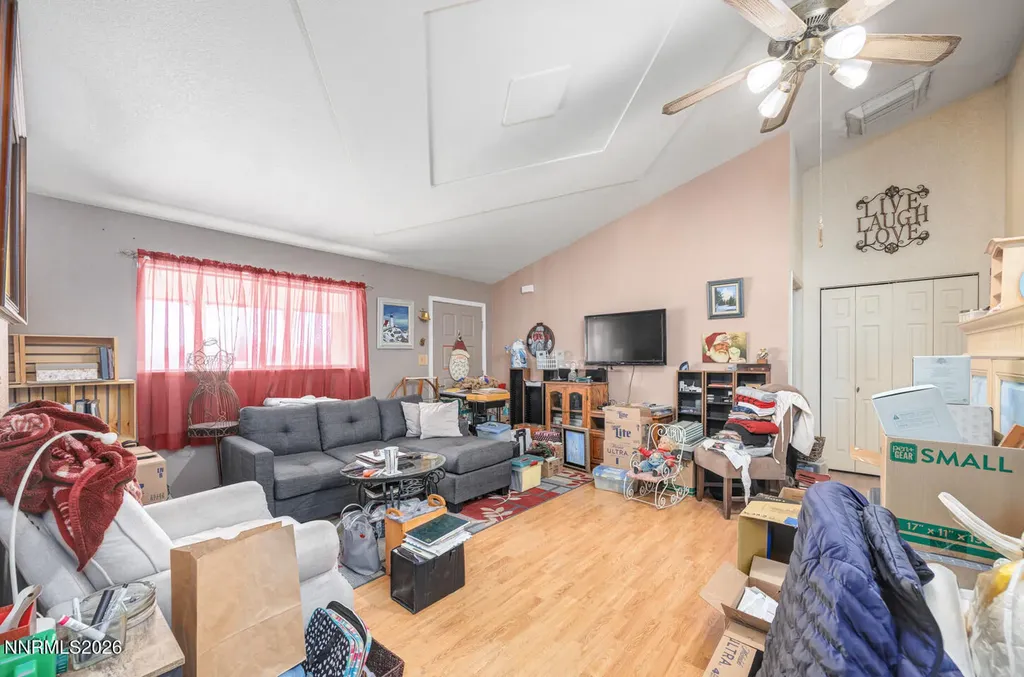 2000 Trails End Fallon NV 89406