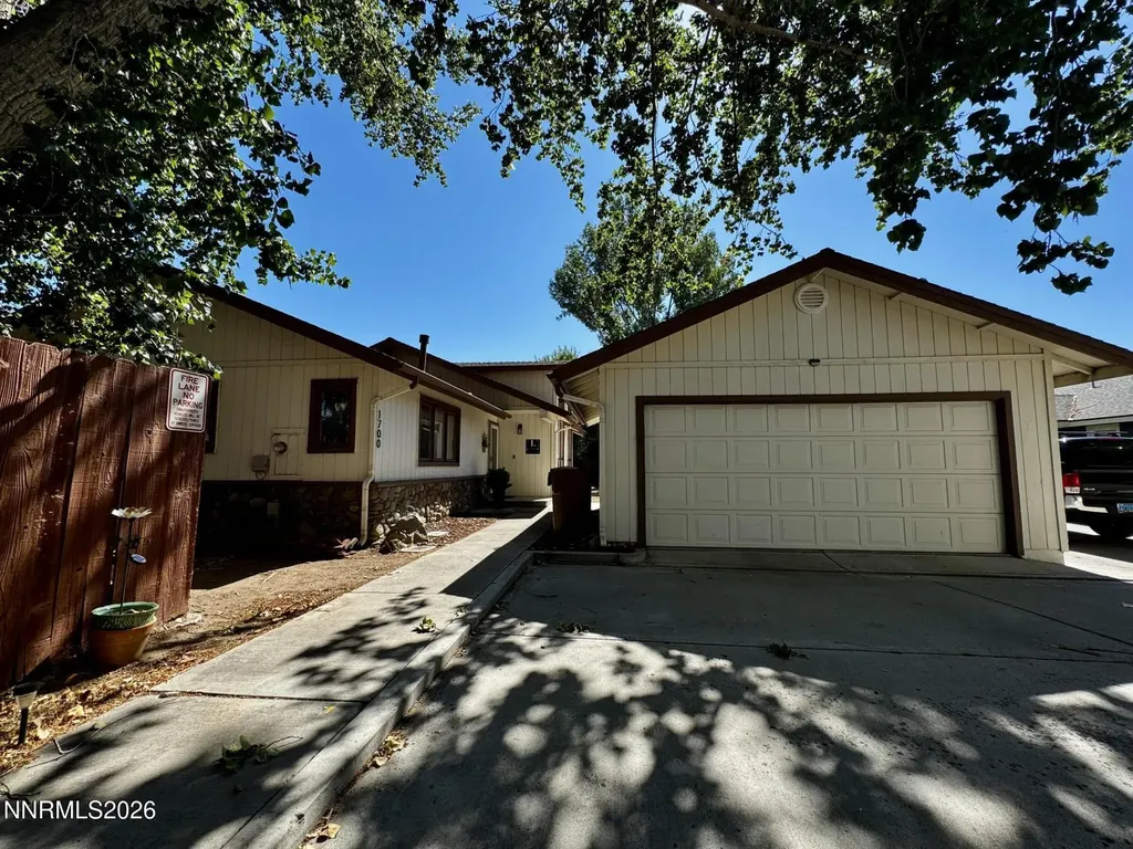 1700 Mackland Minden NV 89423