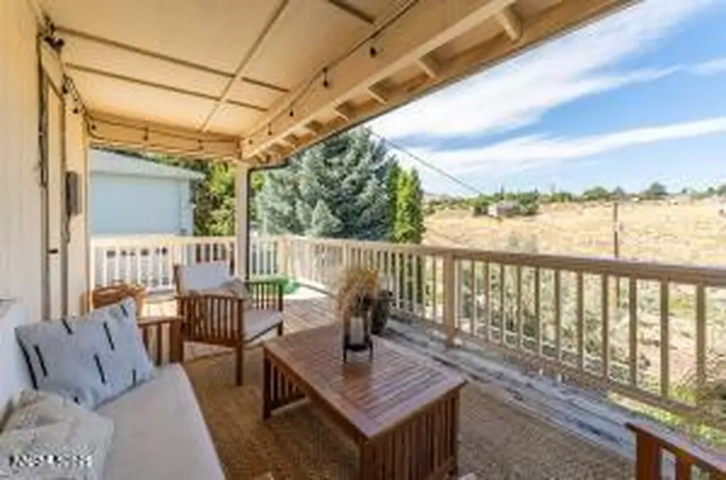 2301 Solari Reno NV 89509