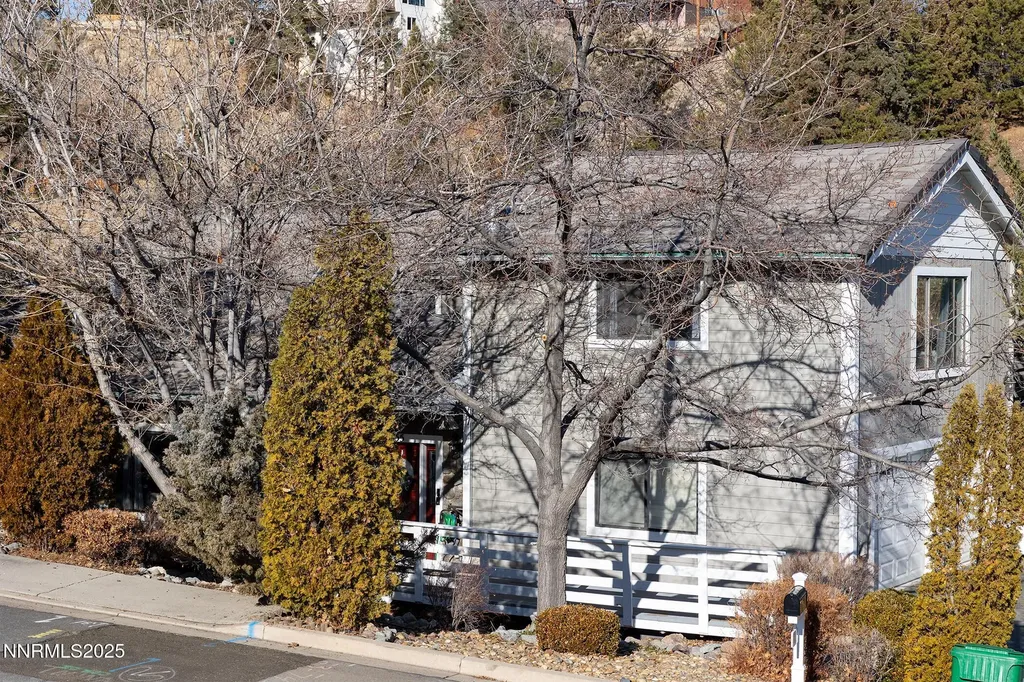 2555 Camelot Reno NV 89509