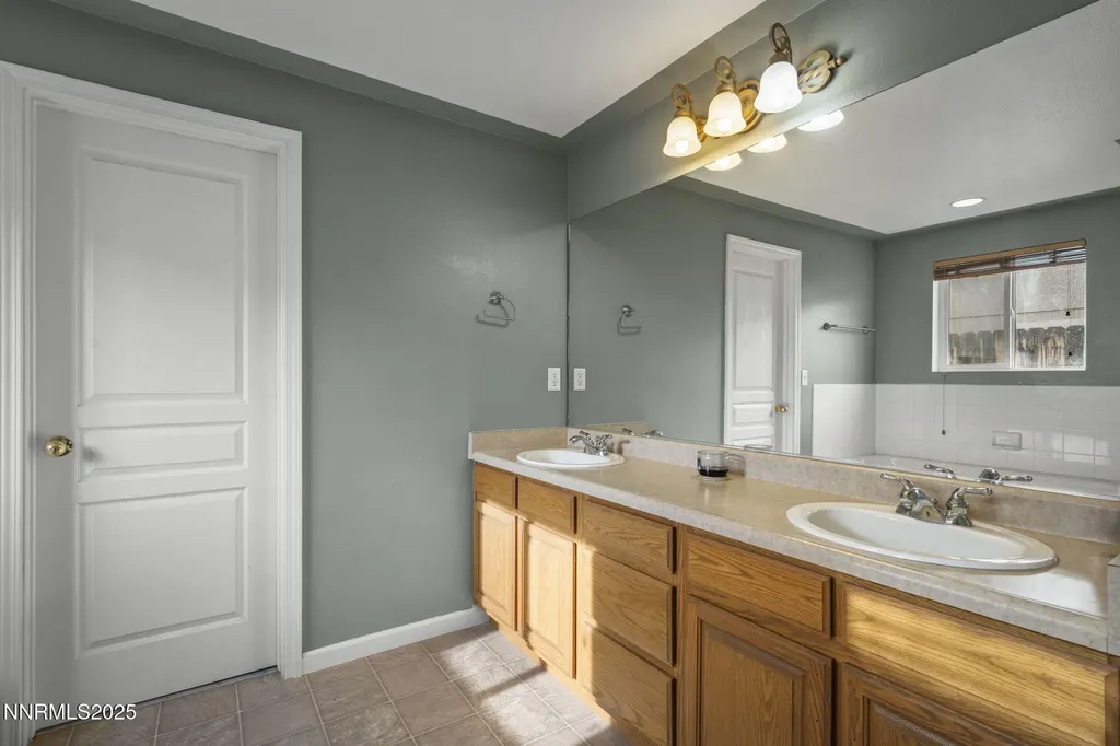 533 Dutch Oven Fernley NV 89408