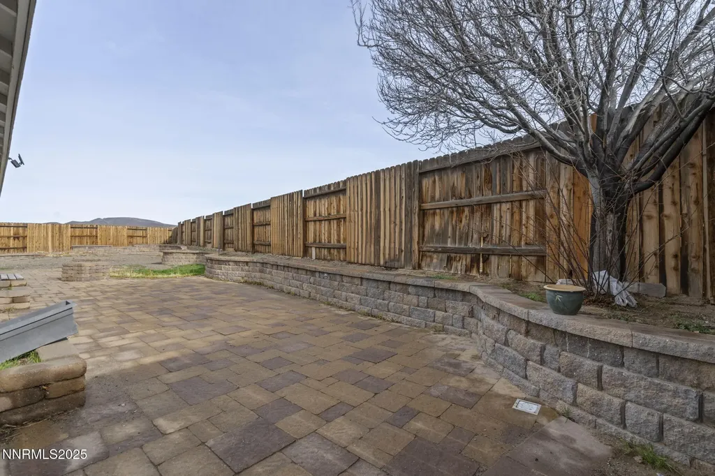533 Dutch Oven Fernley NV 89408