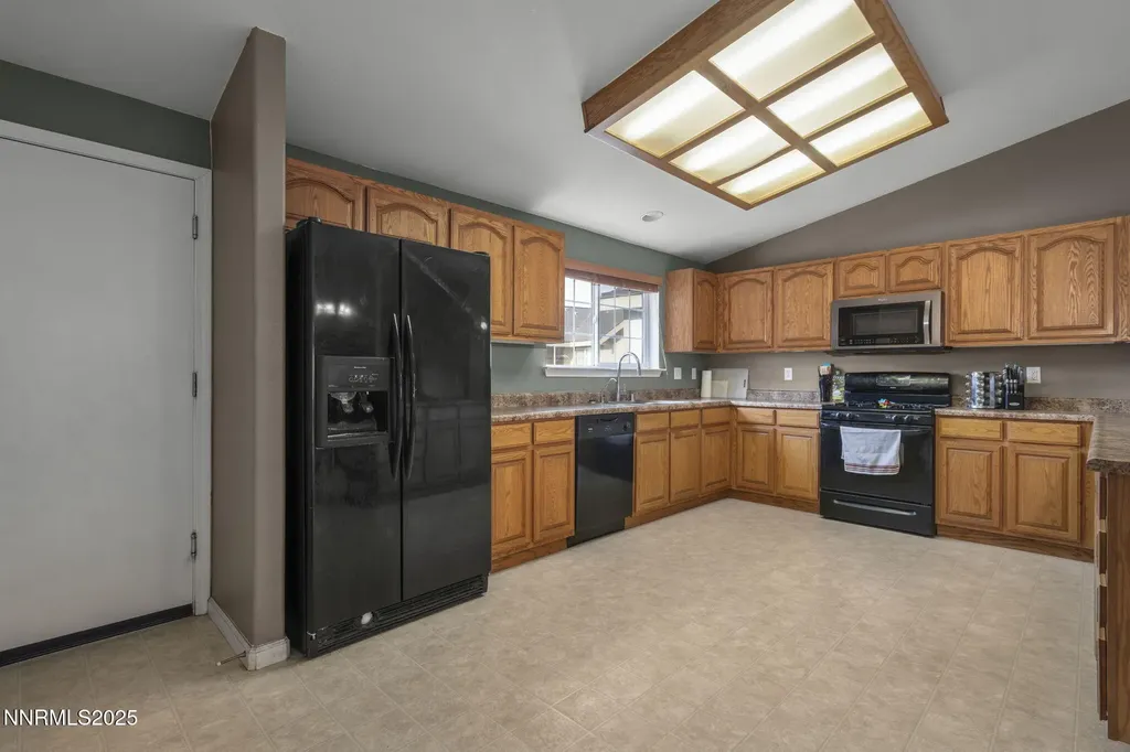 533 Dutch Oven Fernley NV 89408