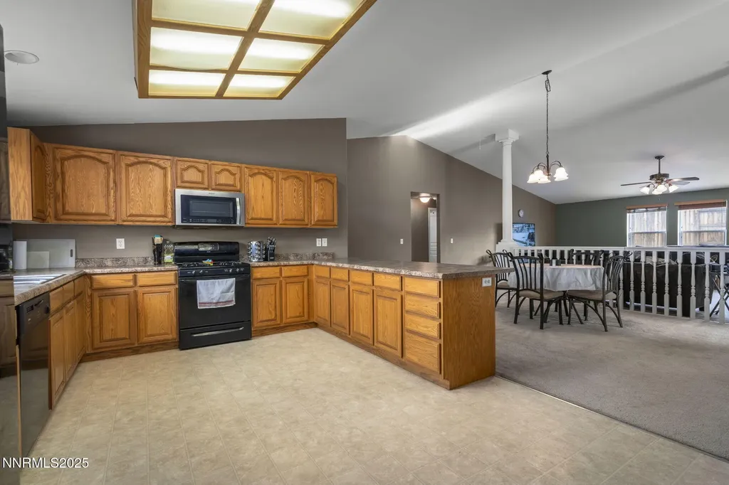 533 Dutch Oven Fernley NV 89408