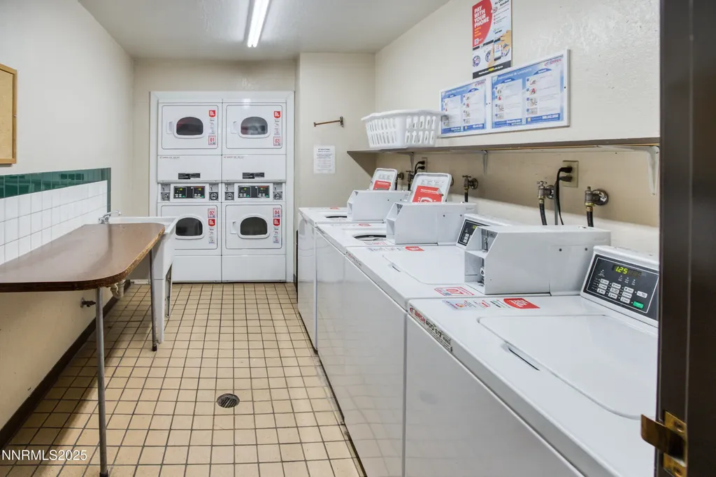 2450 Lymbery Reno NV 89509
