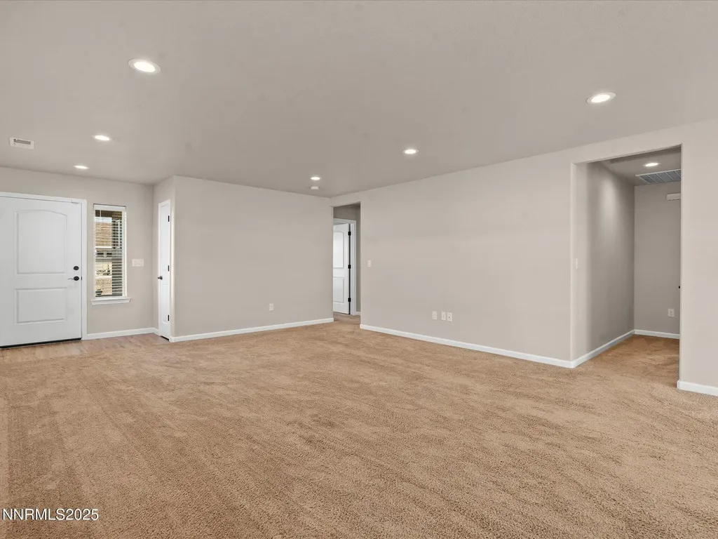 2541 Milano Fallon NV 89406