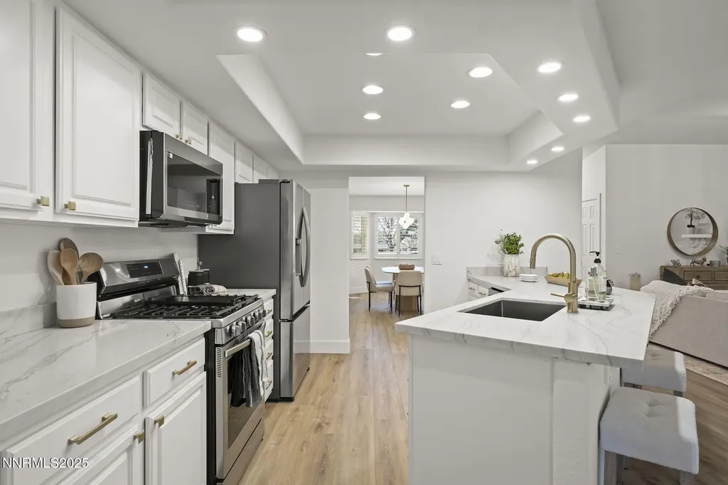 1855 Hunter Lake Reno NV 89509