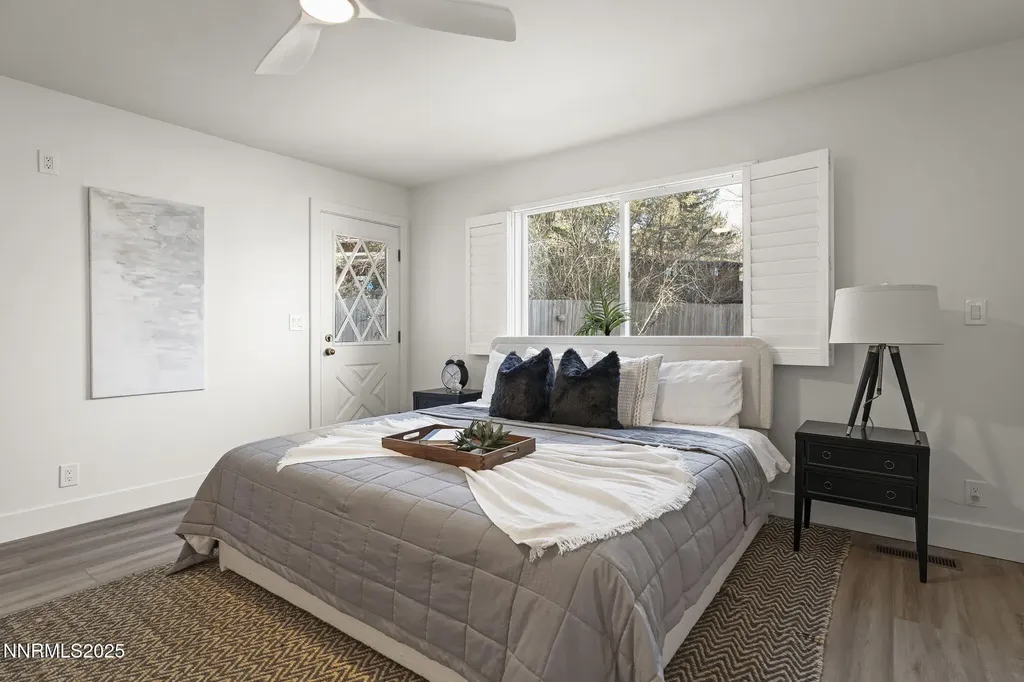 1855 Hunter Lake Reno NV 89509