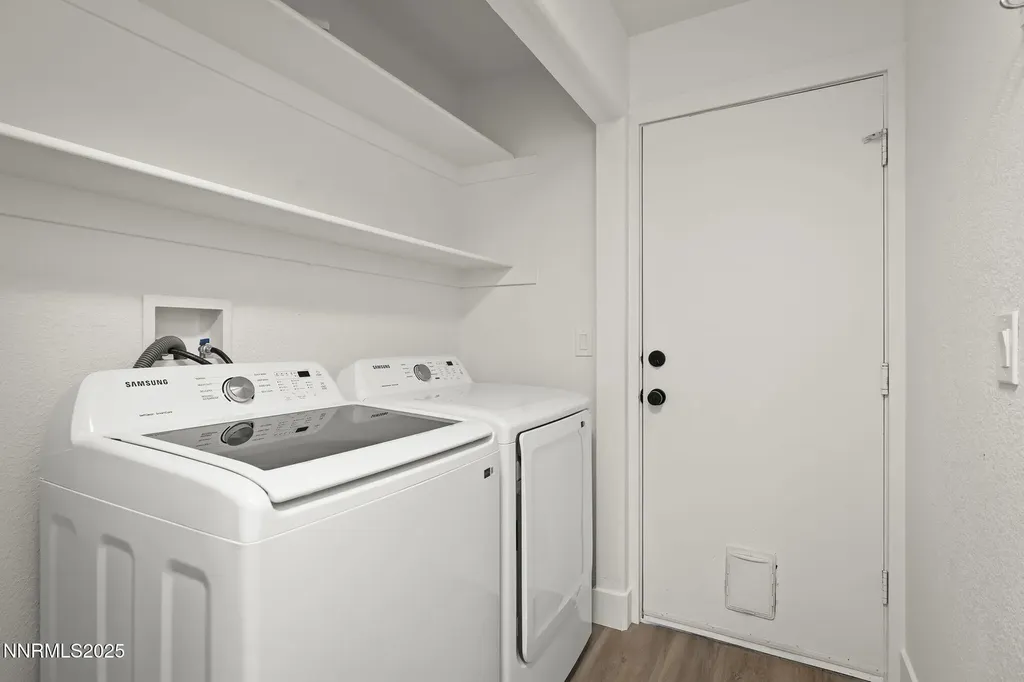 1855 Hunter Lake Reno NV 89509