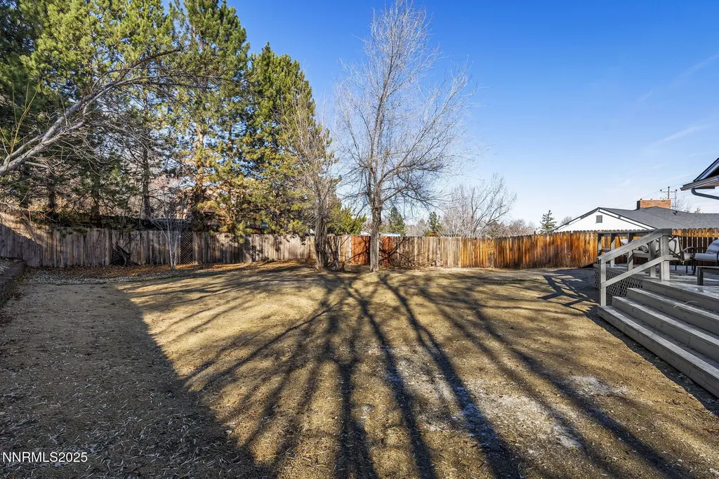 1855 Hunter Lake Reno NV 89509