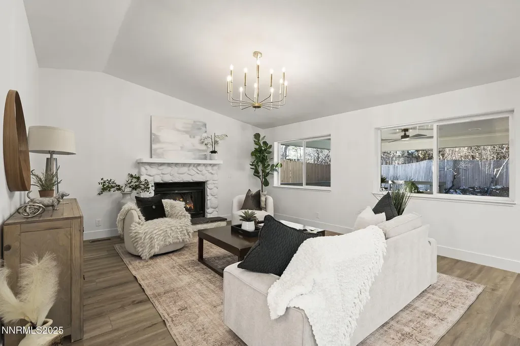 1855 Hunter Lake Reno NV 89509