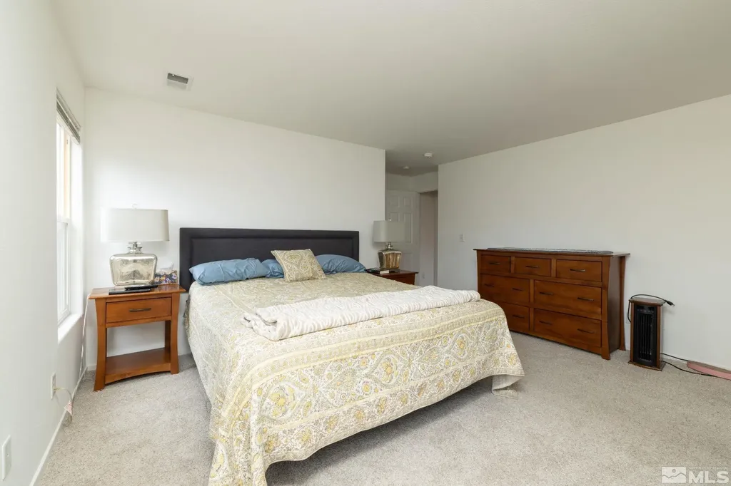 1419 Honey Locust Gardnerville NV 89410