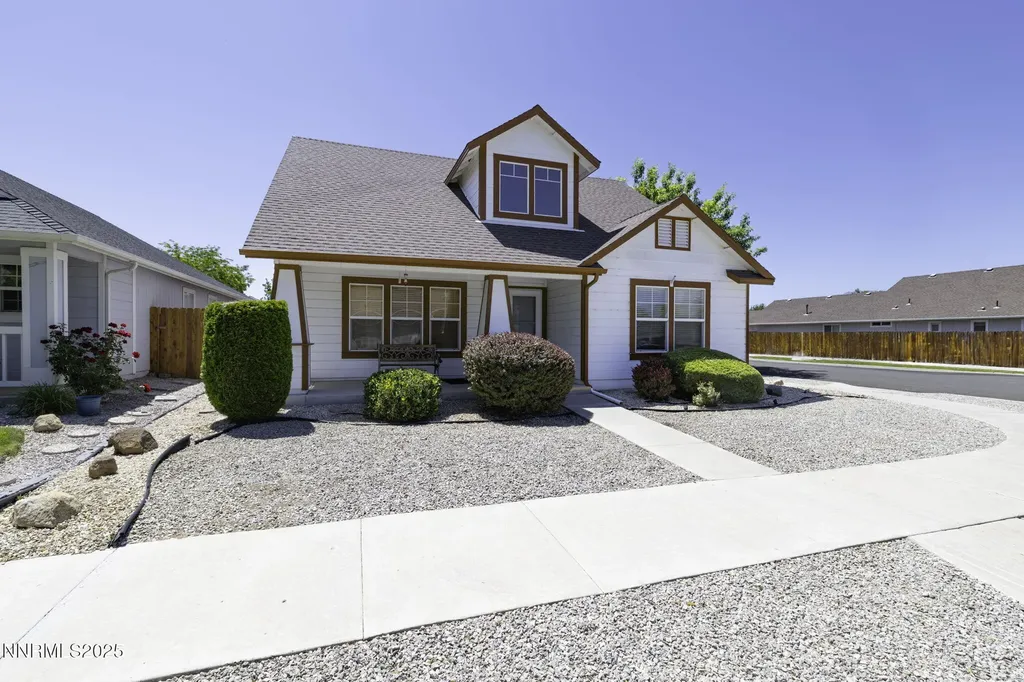 1419 Honey Locust Gardnerville NV 89410