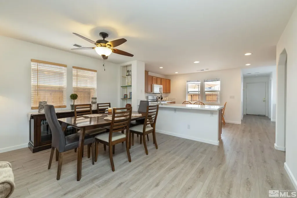 1419 Honey Locust Gardnerville NV 89410