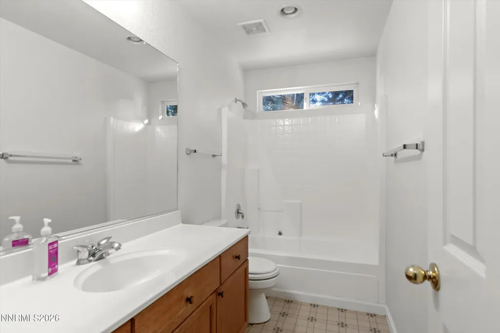 9565 Long River Reno NV 89506