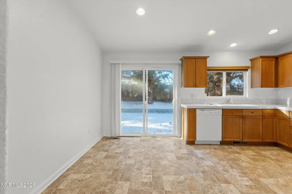 9565 Long River Reno NV 89506