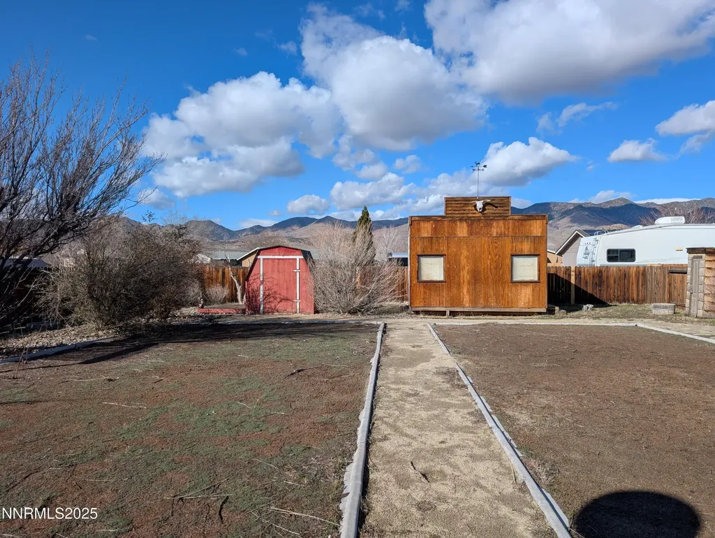 502 Yellow Jacket Dayton NV 89403