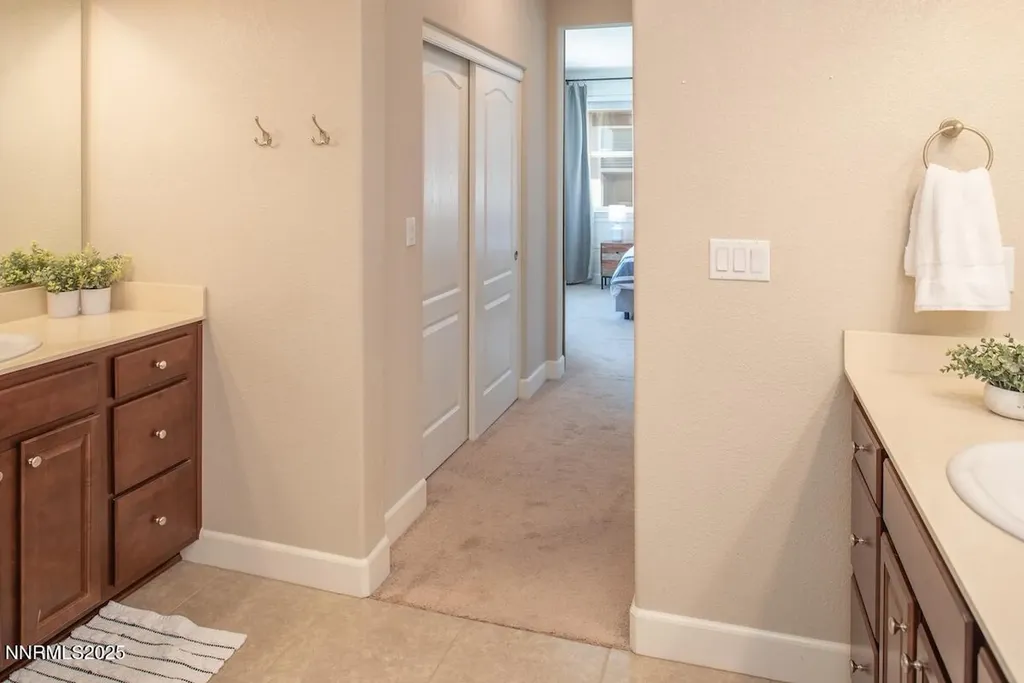 9721 Belville Reno NV 89521