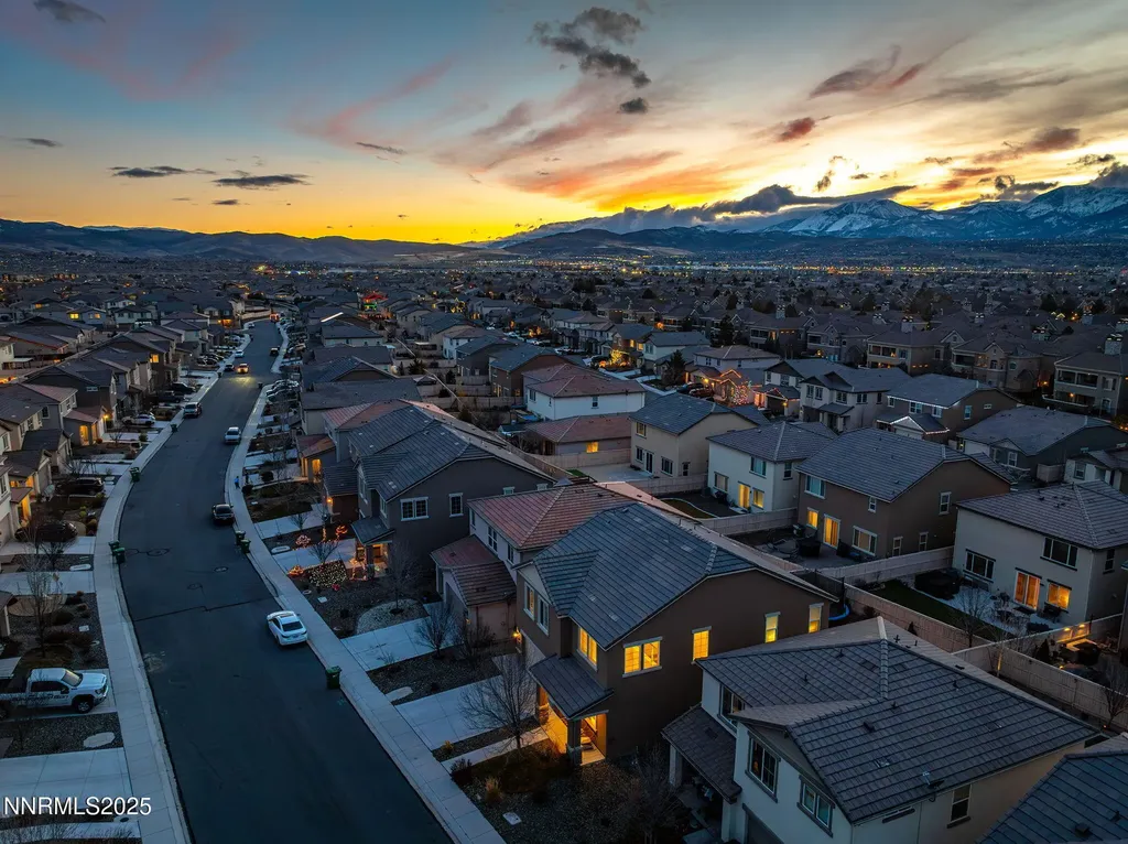 9721 Belville Reno NV 89521