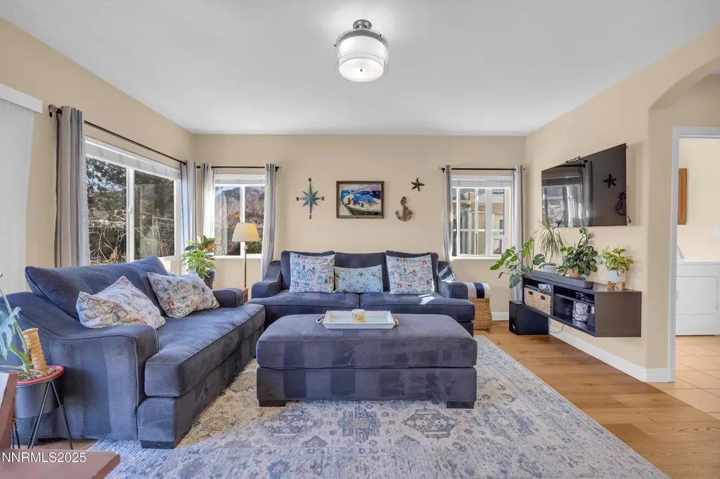 10060 Eagle Greens Reno NV 89521