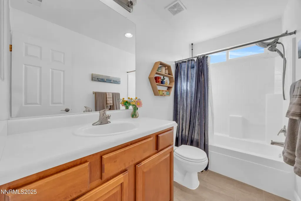 10060 Eagle Greens Reno NV 89521