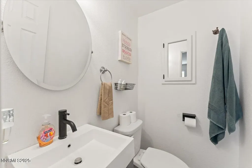 5490 Dolores Sparks NV 89436