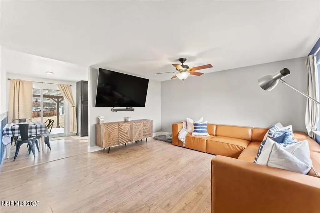 5490 Dolores Sparks NV 89436