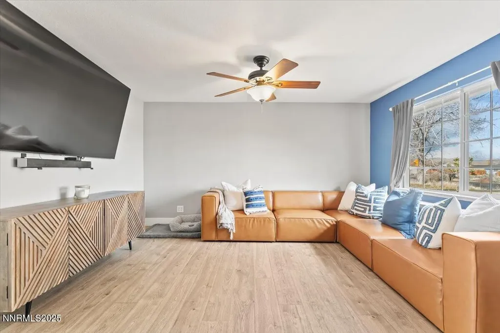 5490 Dolores Sparks NV 89436