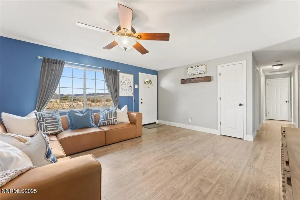 5490 Dolores Sparks NV 89436