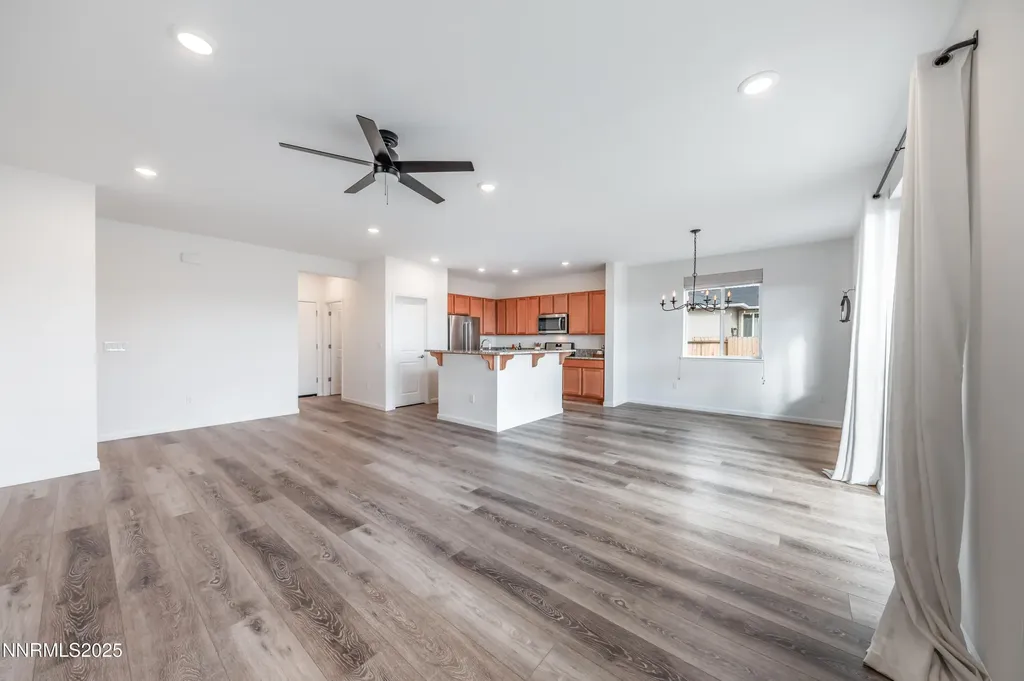 10376 Penasquitos Spanish Springs NV 89441