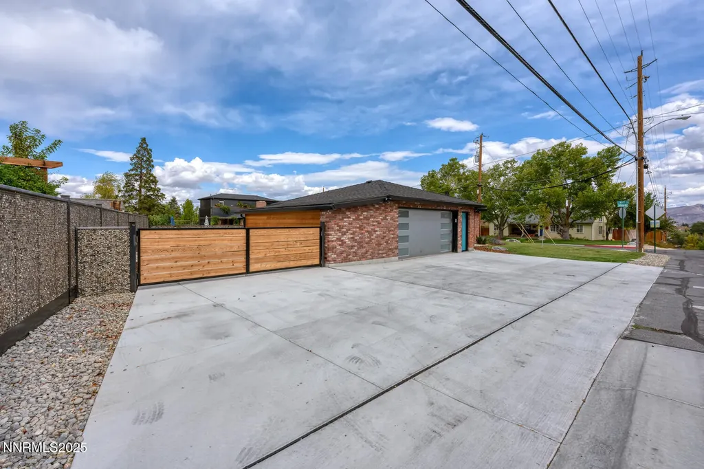 2395 Watt Reno NV 89509