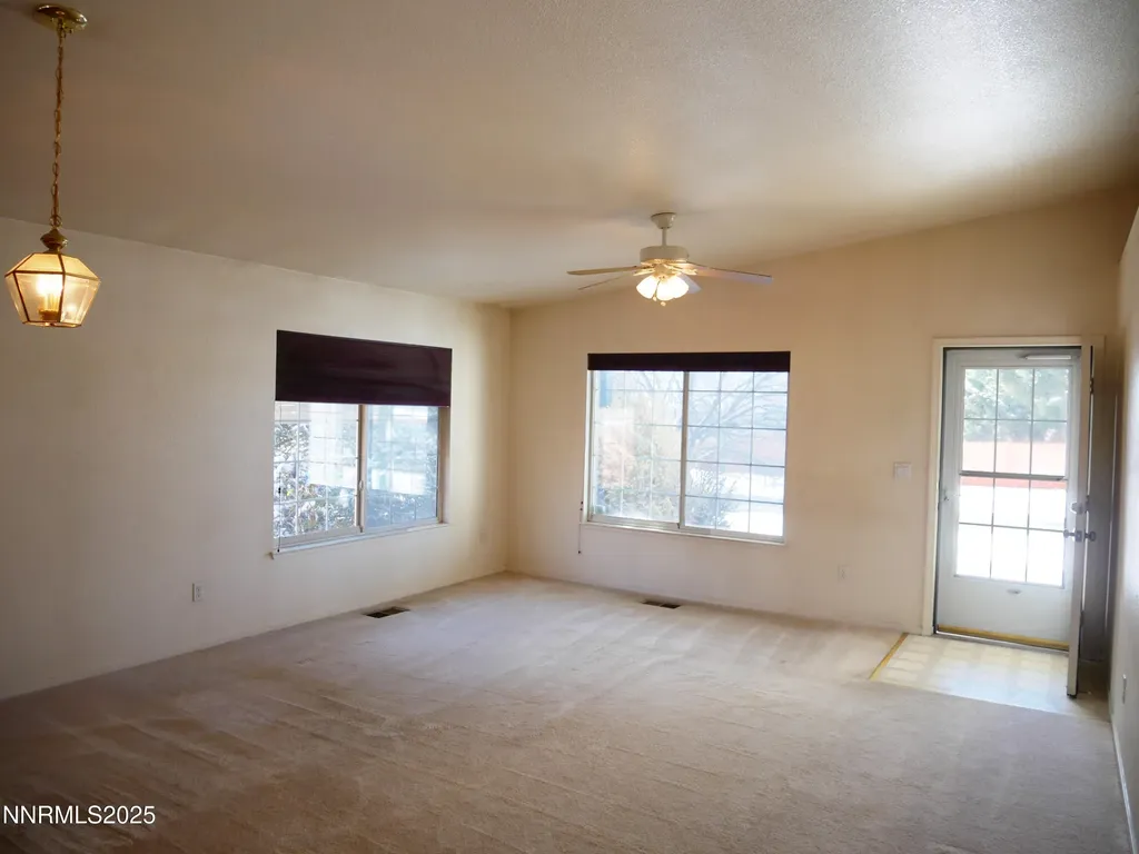 17320 Magnetite Reno NV 89508