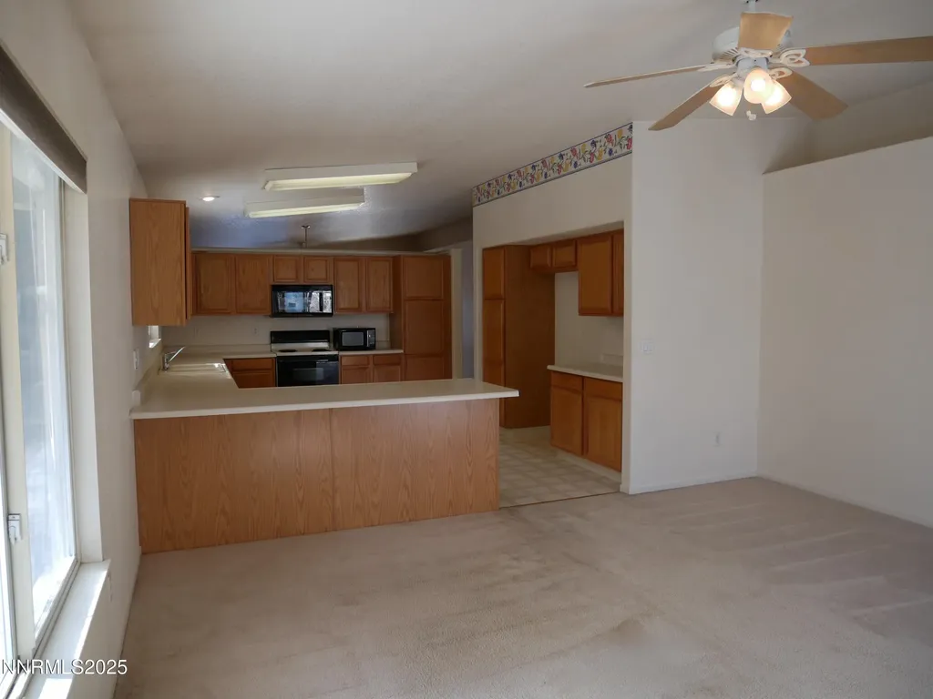 17320 Magnetite Reno NV 89508