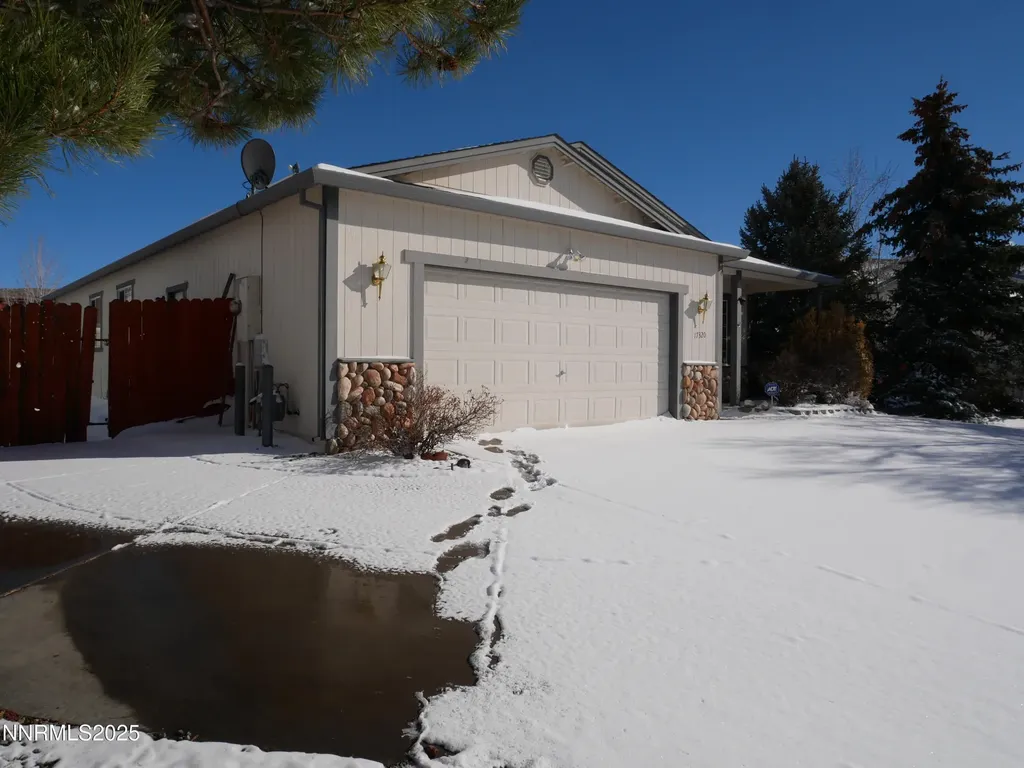 17320 Magnetite Reno NV 89508