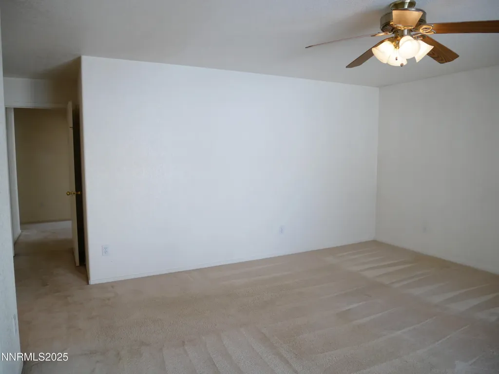 17320 Magnetite Reno NV 89508