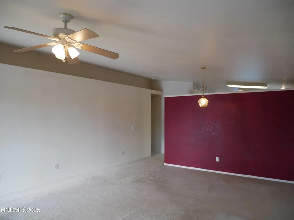 17320 Magnetite Reno NV 89508