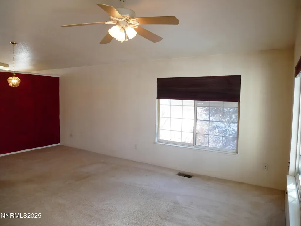 17320 Magnetite Reno NV 89508