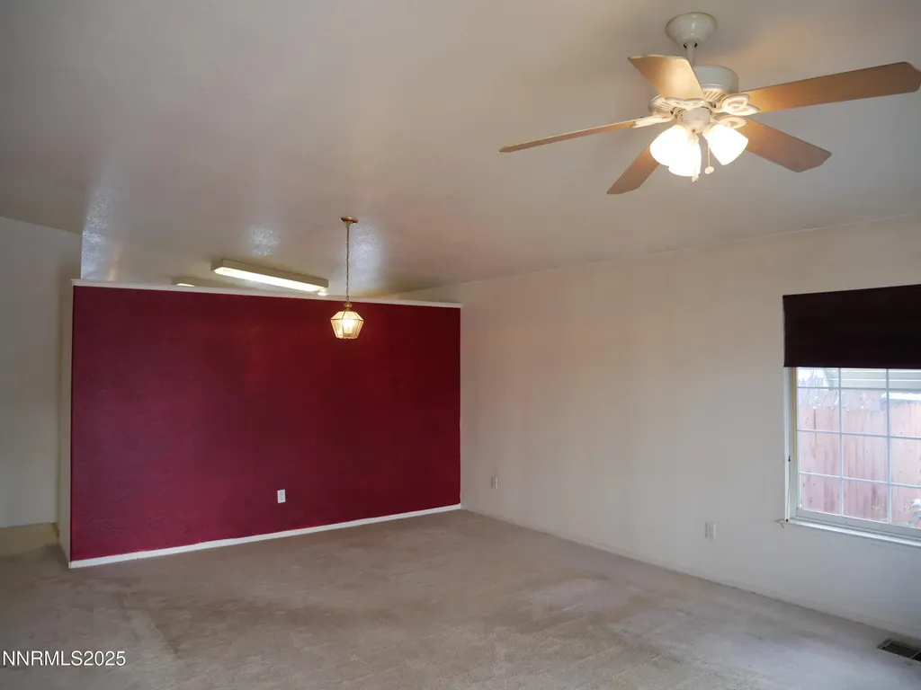 17320 Magnetite Reno NV 89508