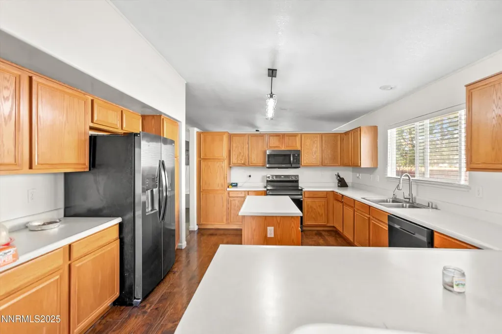 7351 Rubens Sun Valley NV 89433