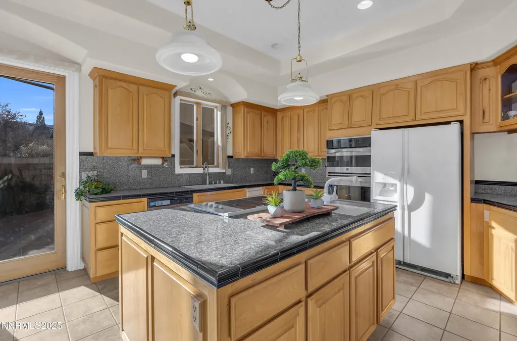 4454 Dant Reno NV 89509
