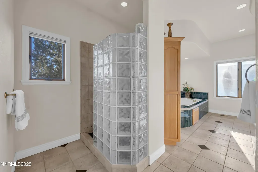 4454 Dant Reno NV 89509