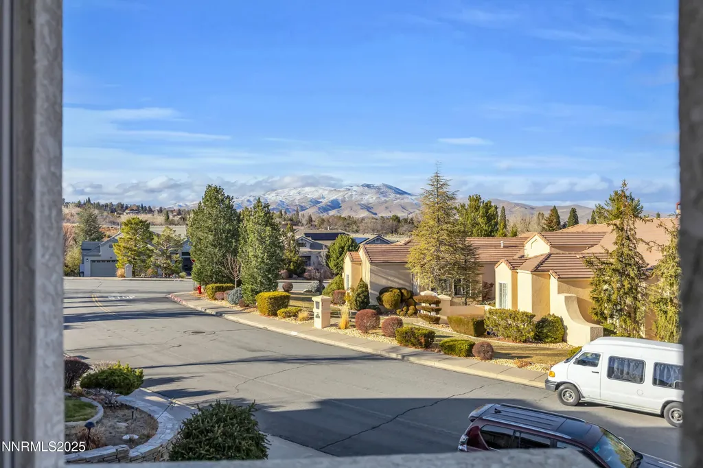 4454 Dant Reno NV 89509
