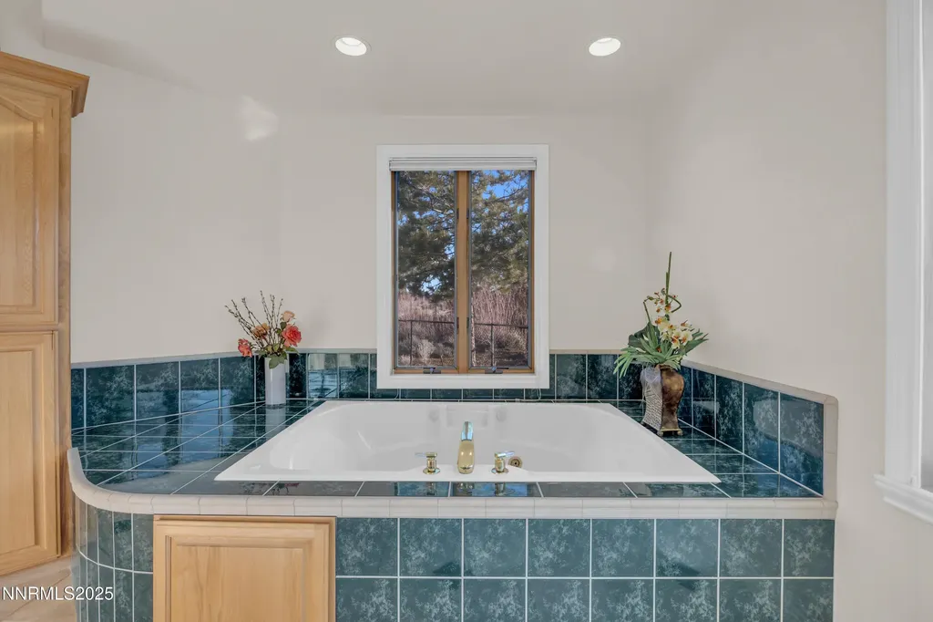 4454 Dant Reno NV 89509