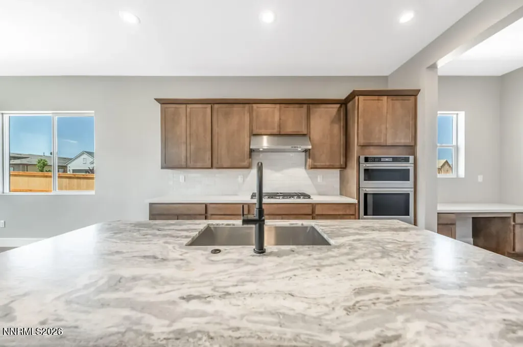 2157 High Lake Sparks NV 89436